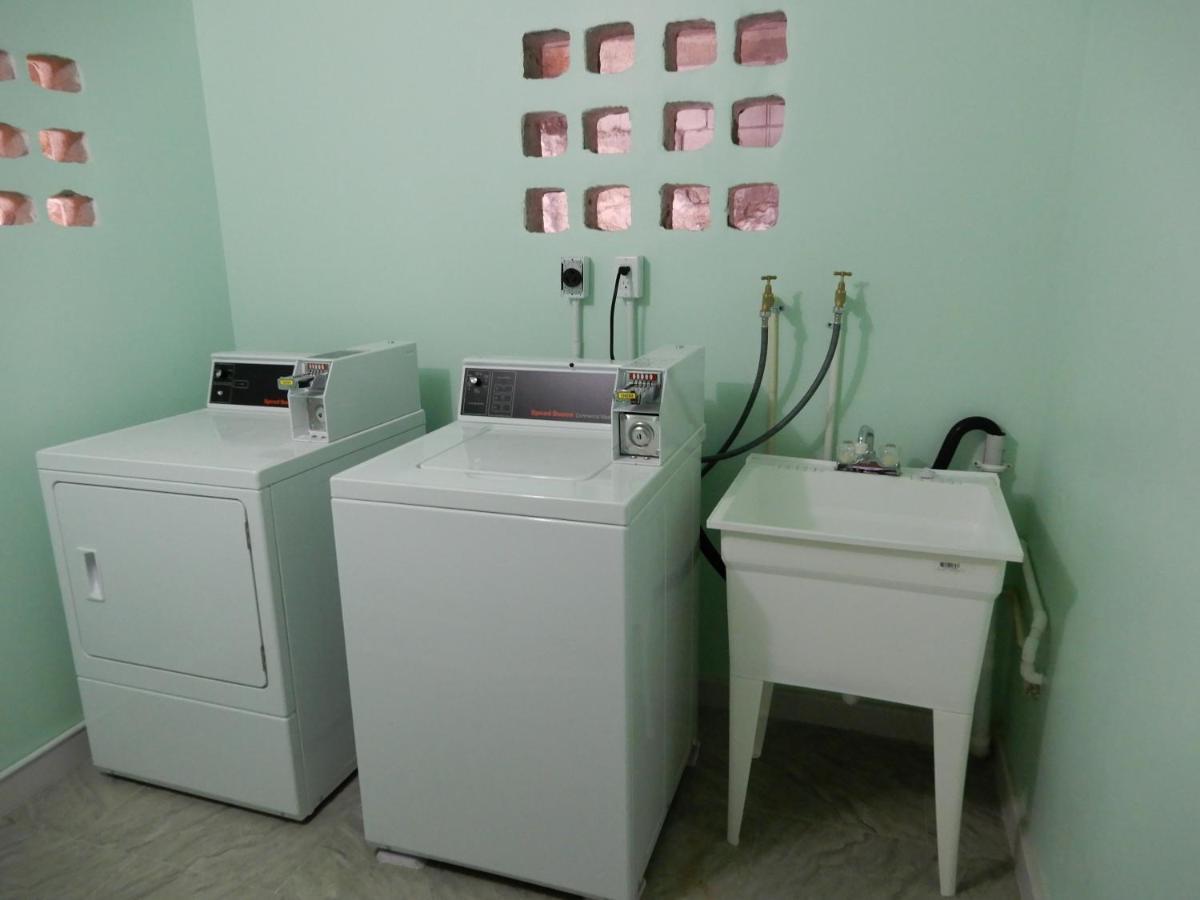 Oistins Bayview Apartments Крайст Чърч Екстериор снимка
