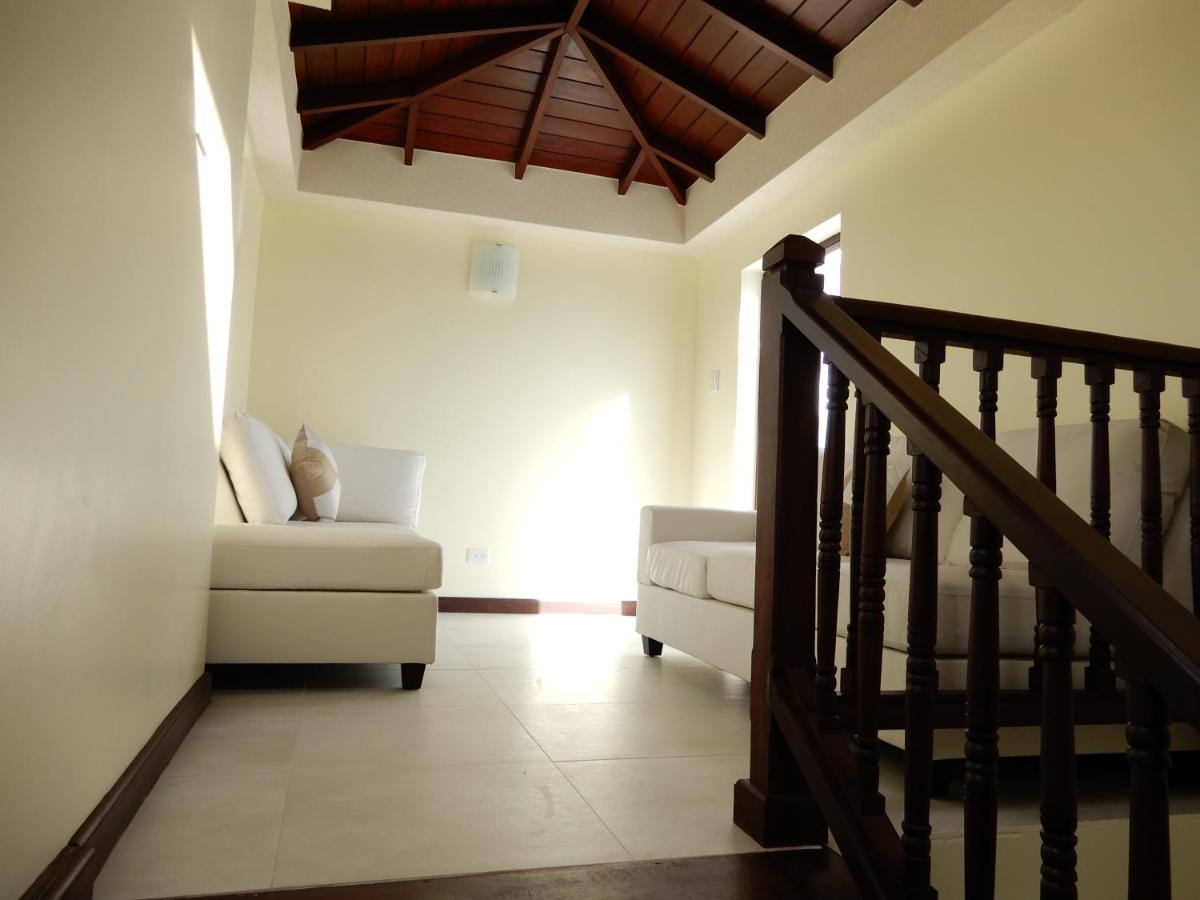 Oistins Bayview Apartments Крайст Чърч Екстериор снимка