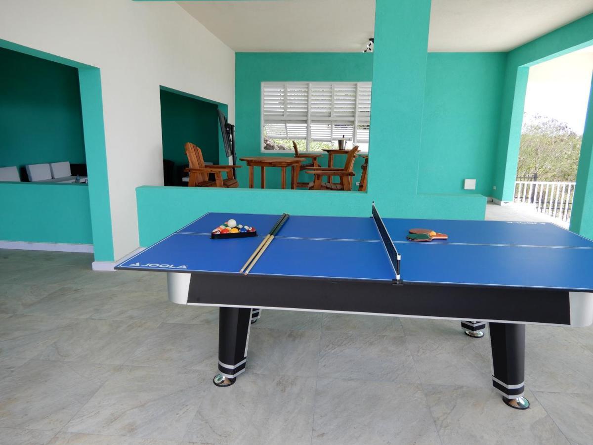 Oistins Bayview Apartments Крайст Чърч Екстериор снимка